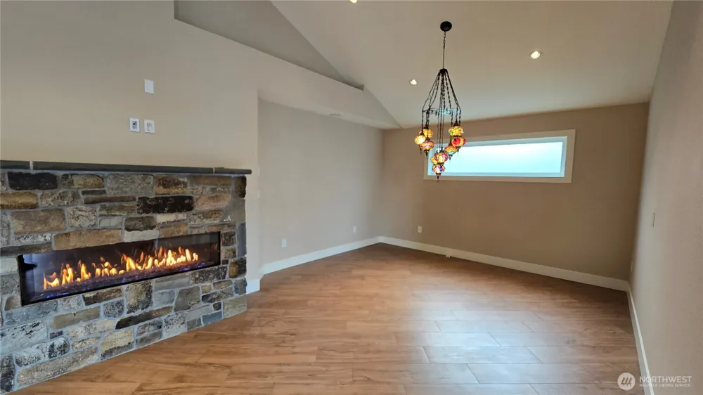 609 13th Avenue W Kirkland, WA 98033