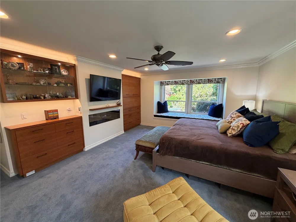 609 13th Avenue W Kirkland, WA 98033