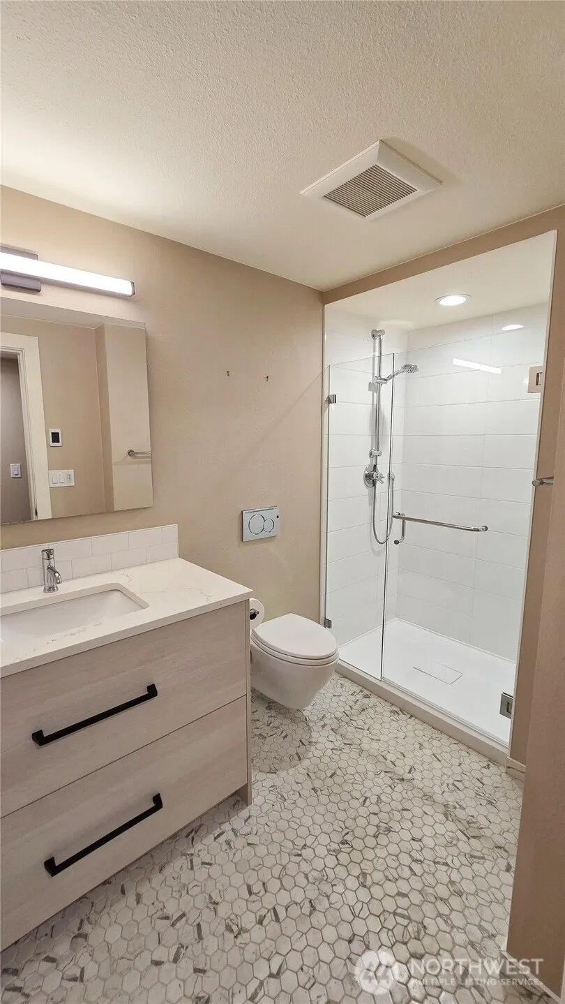 609 13th Avenue W Kirkland, WA 98033