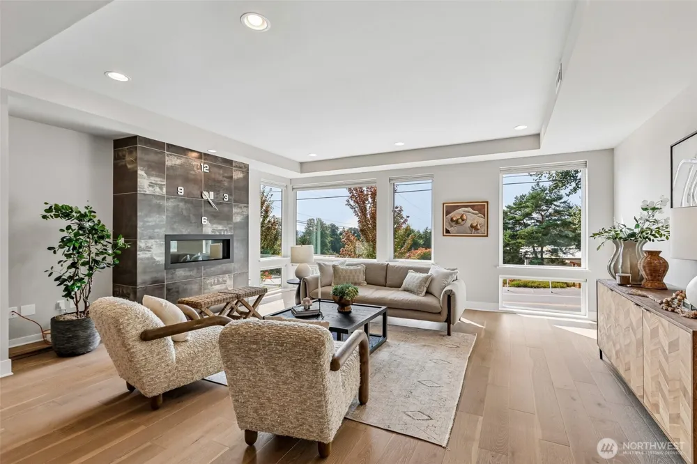 8710 112th Avenue NE Kirkland, WA 98033