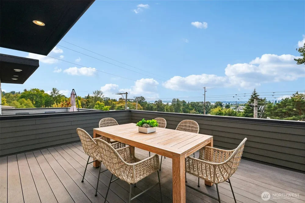 8710 112th Avenue NE Kirkland, WA 98033