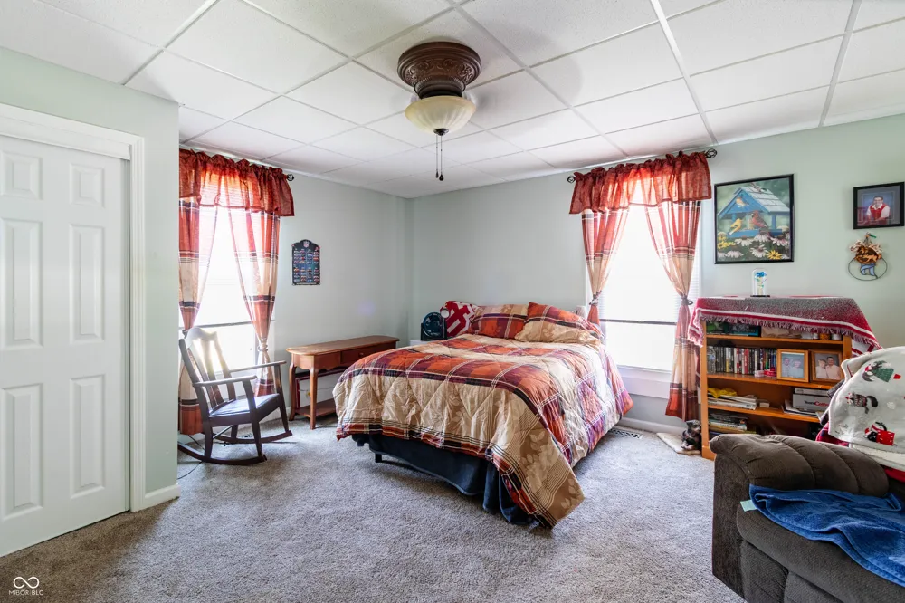 179 Cross Clayton, IN 46118