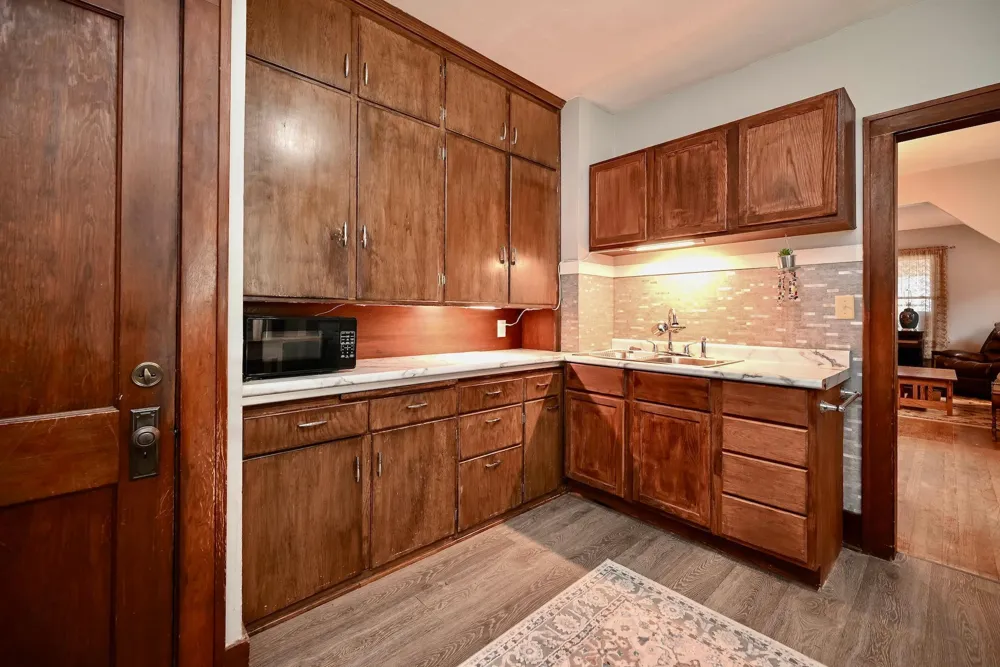 317 E Howard Street Winona, MN 55987
