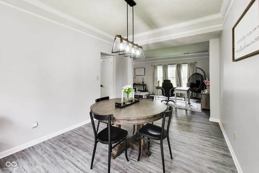 14561 Waverly Drive Carmel, IN 46033