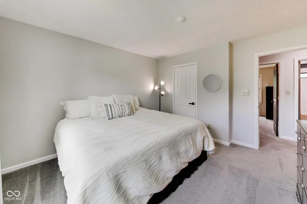 14561 Waverly Drive Carmel, IN 46033