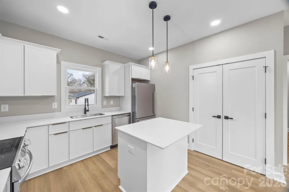 401 Lee Street #B Mount Holly, NC 28120