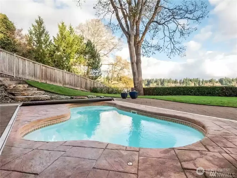 11621 Gravelly Lake Drive SW Lakewood, WA 98499