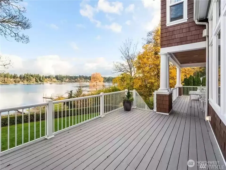 11621 Gravelly Lake Drive SW Lakewood, WA 98499