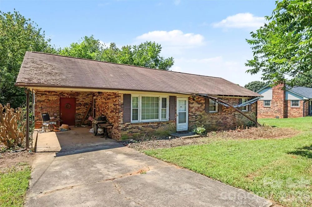 3751 Branding Iron Drive Gastonia, NC 28052