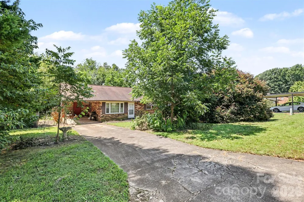 3751 Branding Iron Drive Gastonia, NC 28052