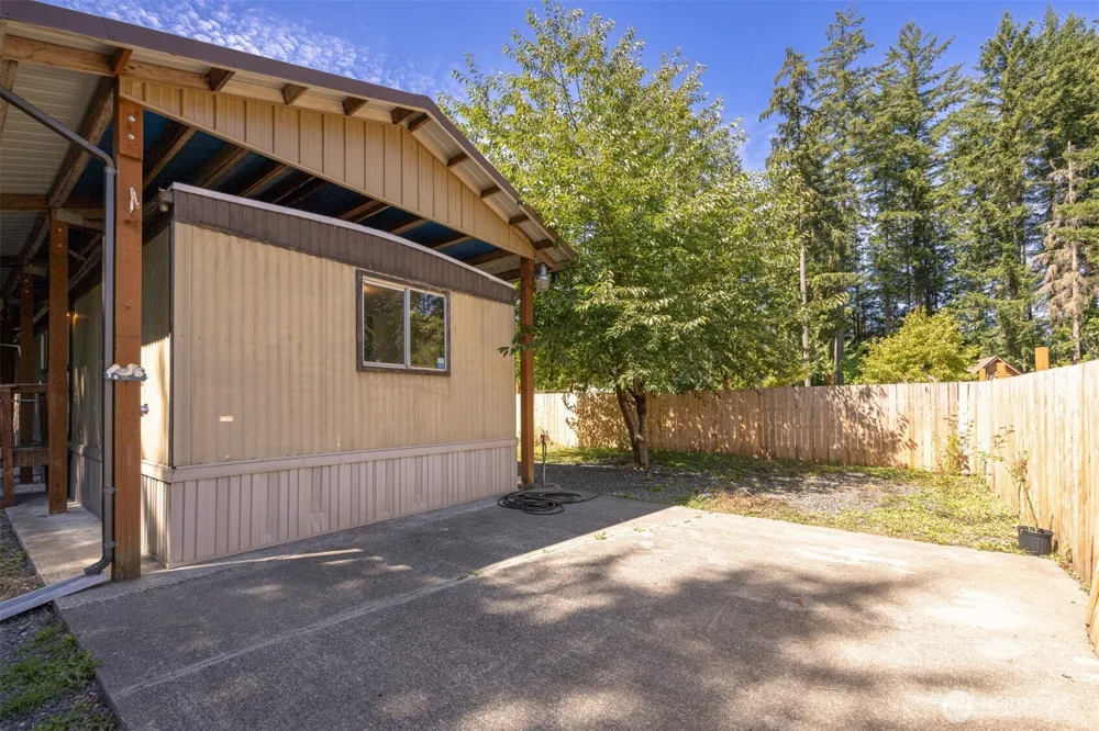 8372 Juniper Lane Maple Falls, WA 98266