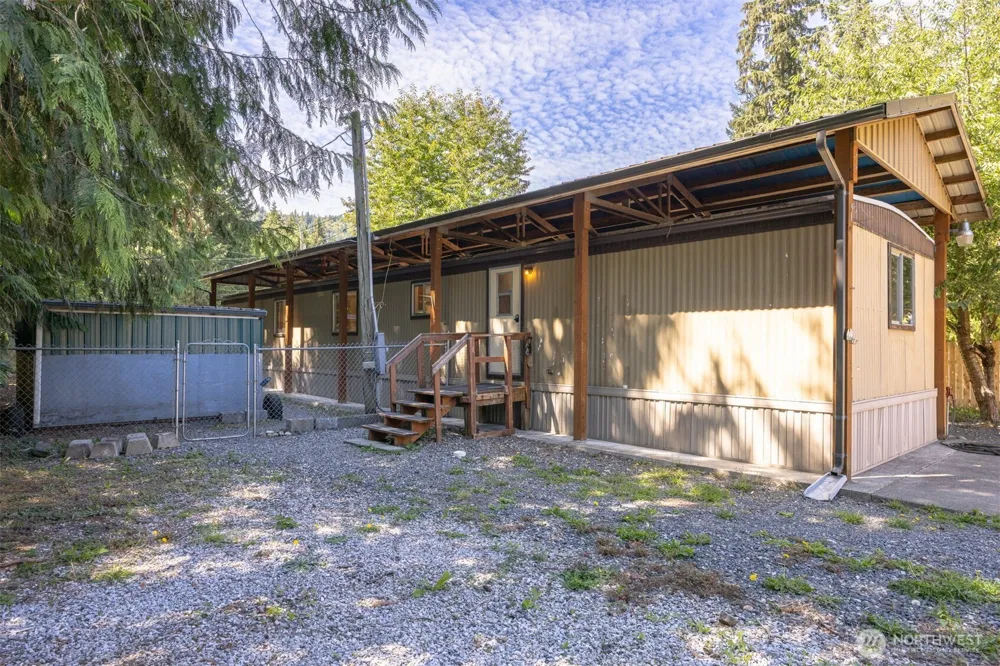8372 Juniper Lane Maple Falls, WA 98266