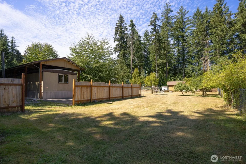 8372 Juniper Lane Maple Falls, WA 98266