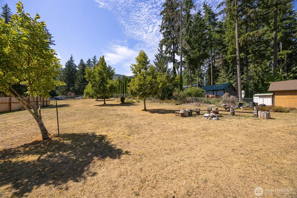 8372 Juniper Lane Maple Falls, WA 98266