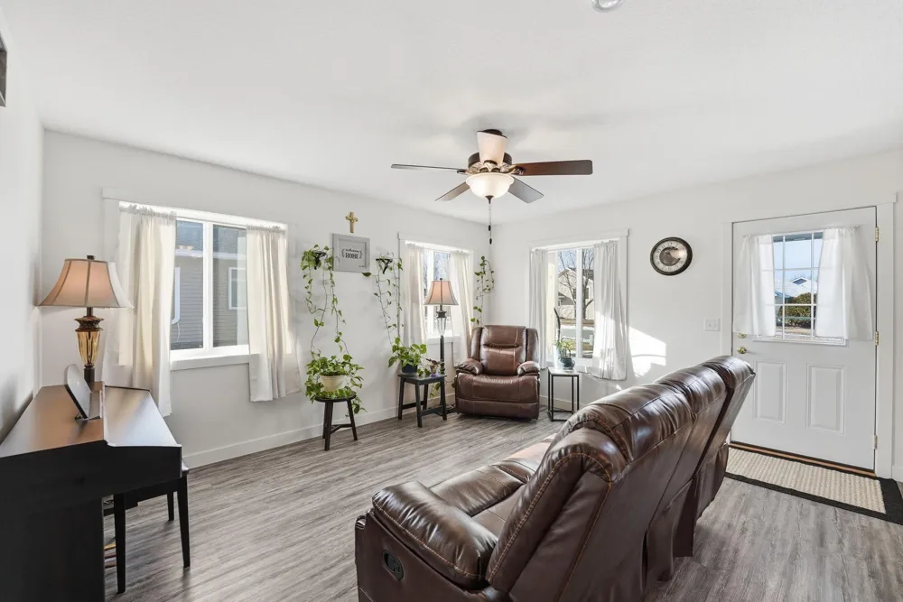 1504 Jasmine Drive Alexandria, MN 56308