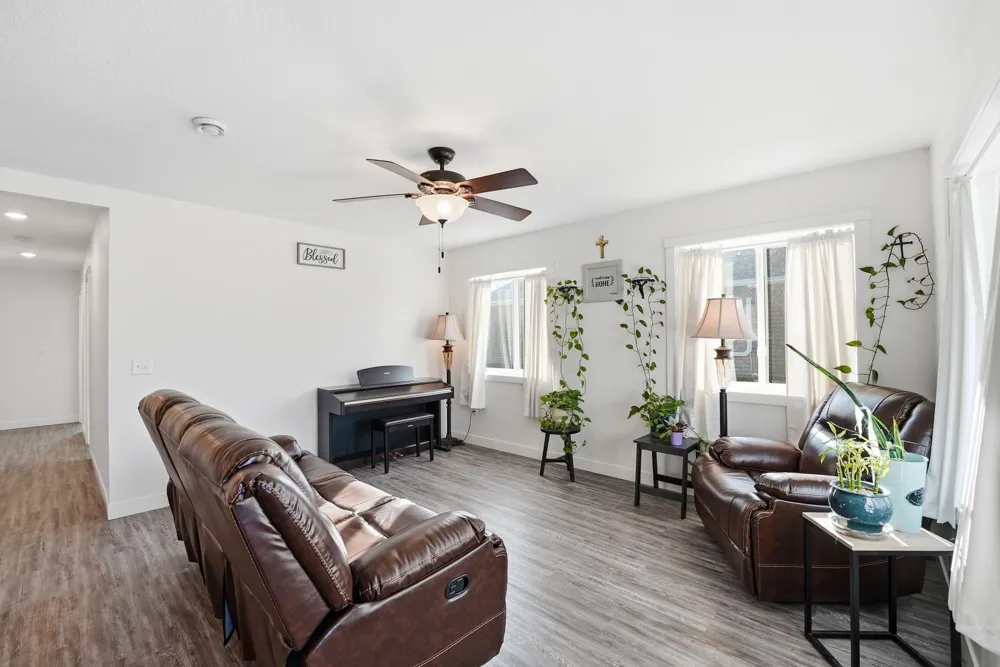 1504 Jasmine Drive Alexandria, MN 56308