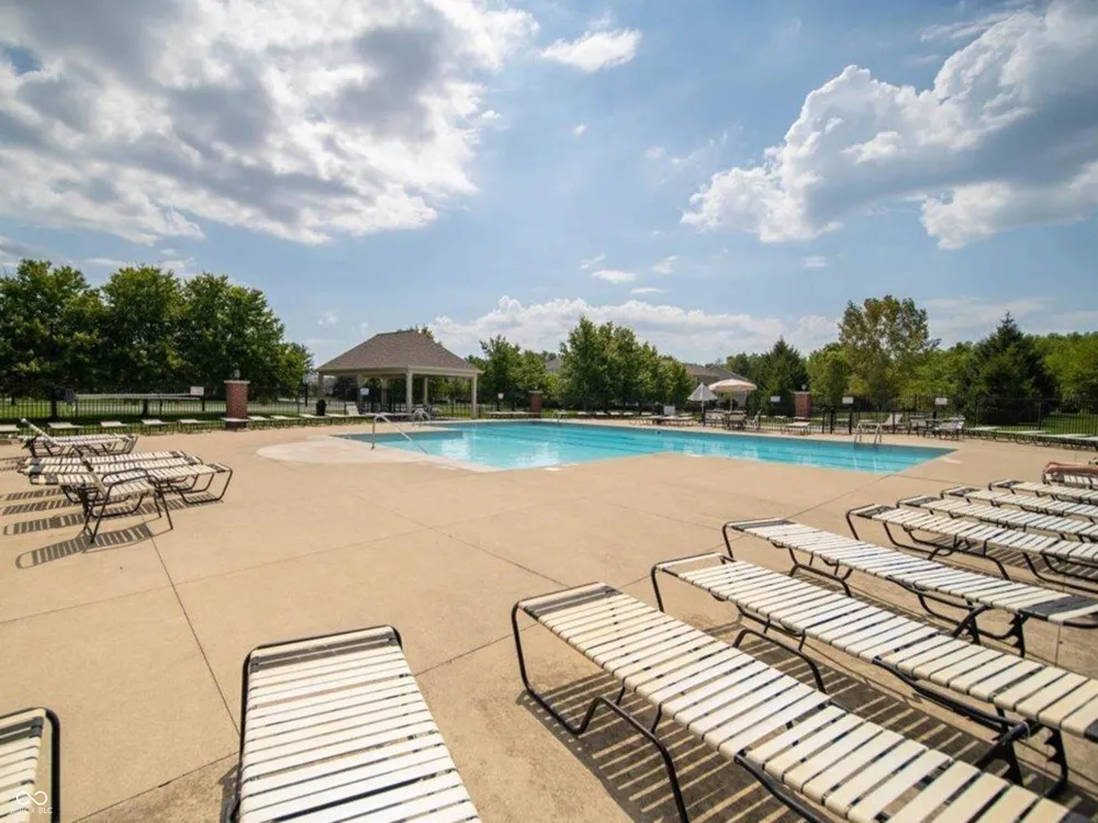 16111 Matlock Circle Westfield, IN 46074