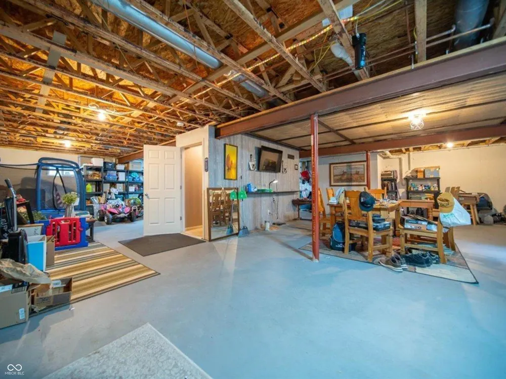 16111 Matlock Circle Westfield, IN 46074
