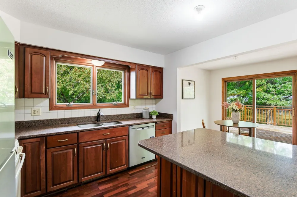 13121 Upton Avenue S Burnsville, MN 55337