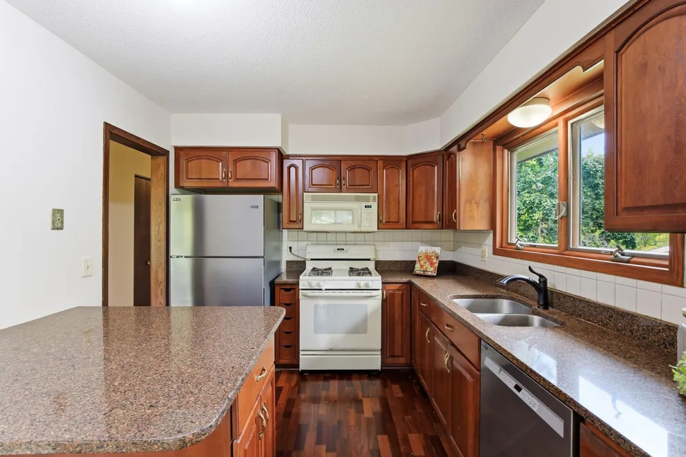 13121 Upton Avenue S Burnsville, MN 55337
