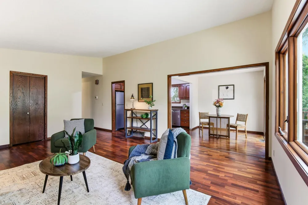 13121 Upton Avenue S Burnsville, MN 55337
