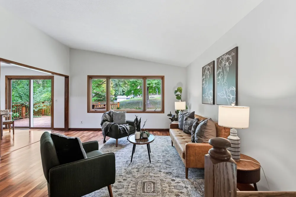 13121 Upton Avenue S Burnsville, MN 55337