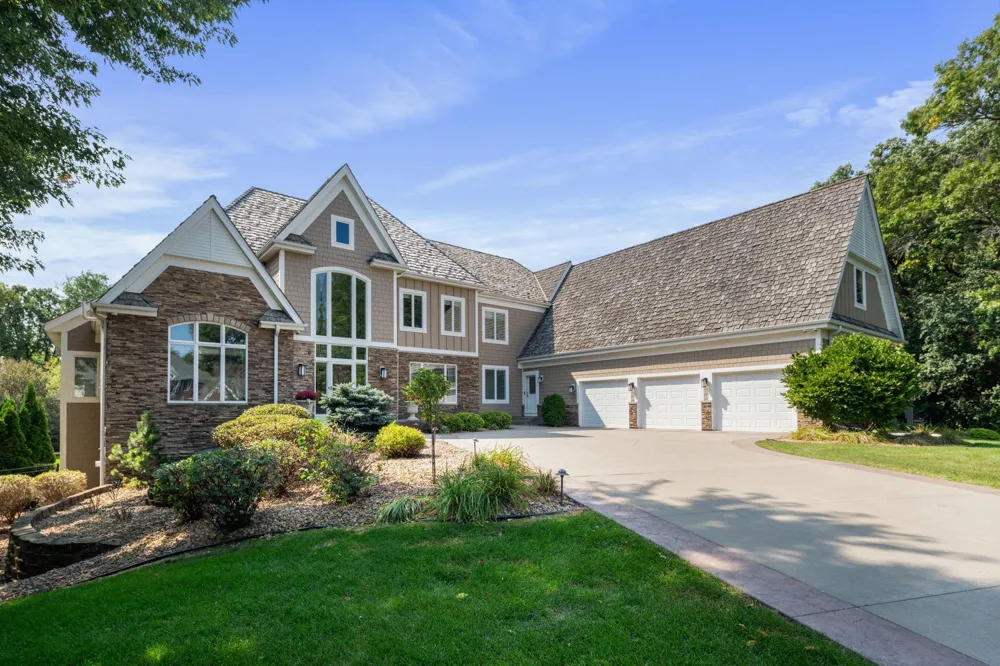 12100 Grandview Terrace Apple Valley, MN 55124