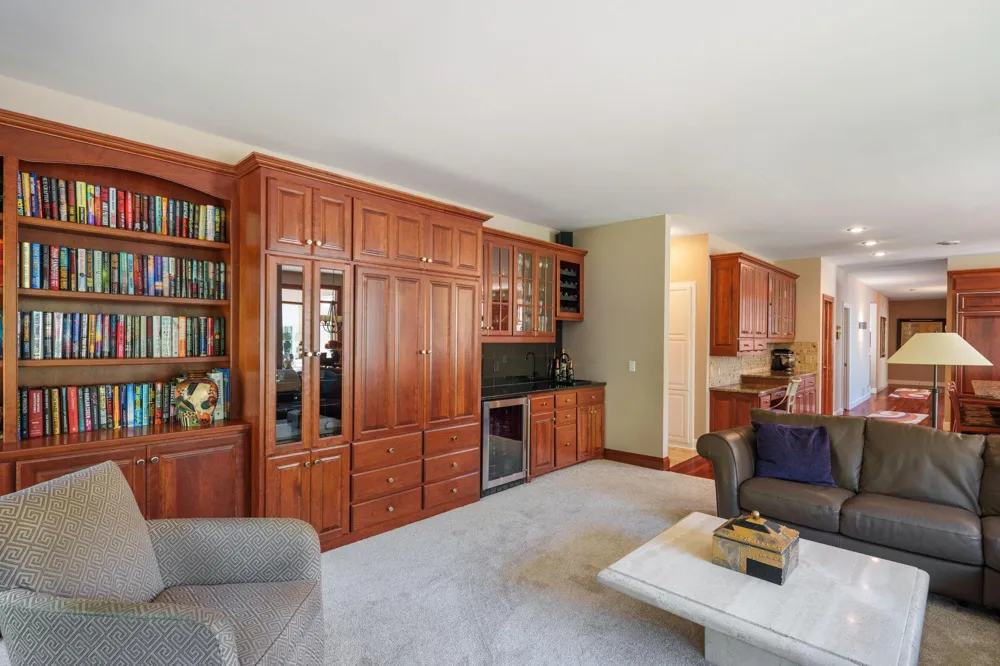 12100 Grandview Terrace Apple Valley, MN 55124