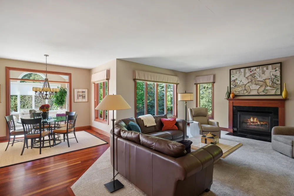 12100 Grandview Terrace Apple Valley, MN 55124