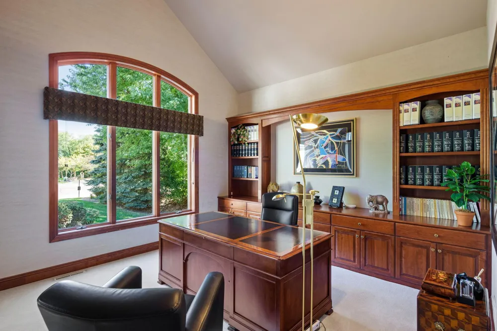 12100 Grandview Terrace Apple Valley, MN 55124