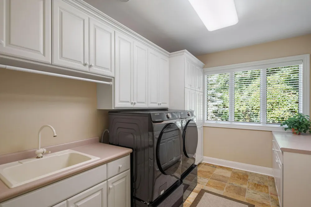 12100 Grandview Terrace Apple Valley, MN 55124