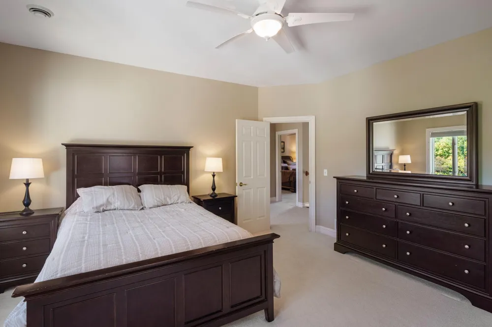 12100 Grandview Terrace Apple Valley, MN 55124