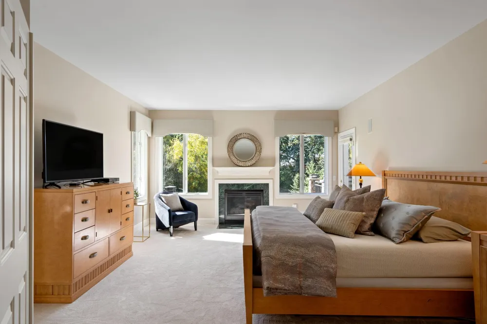 12100 Grandview Terrace Apple Valley, MN 55124
