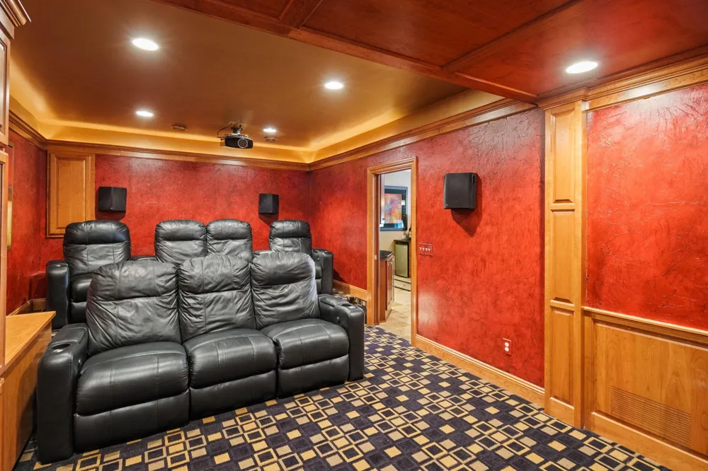 12100 Grandview Terrace Apple Valley, MN 55124