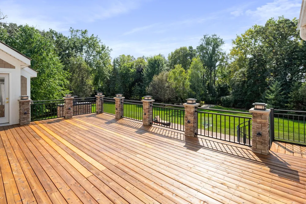 12100 Grandview Terrace Apple Valley, MN 55124