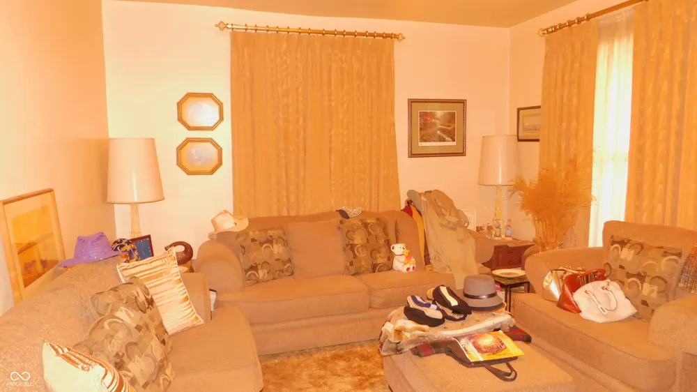 43 W 35th Street W Indianapolis, IN 46208
