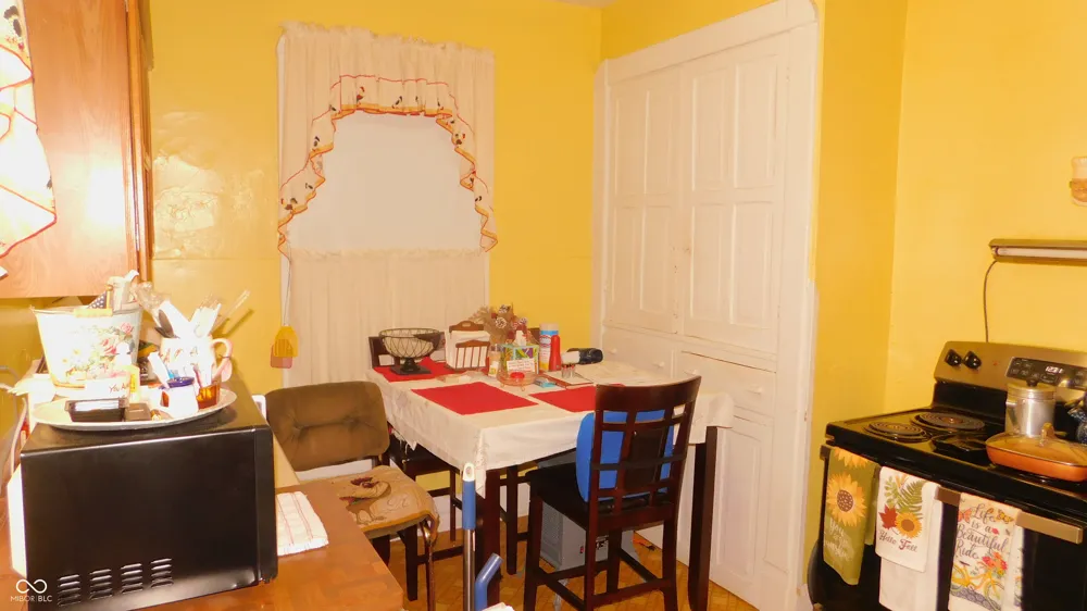 43 W 35th Street W Indianapolis, IN 46208