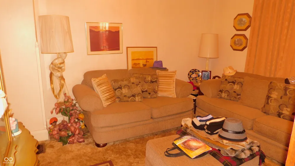 43 W 35th Street W Indianapolis, IN 46208