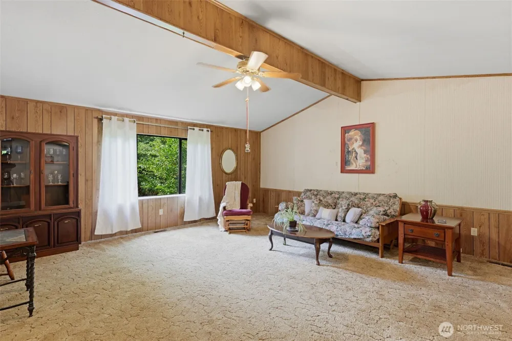 35505 37th Avenue S Roy, WA 98580