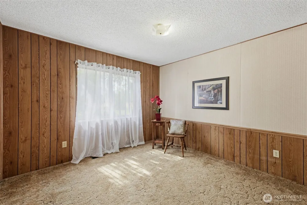 35505 37th Avenue S Roy, WA 98580