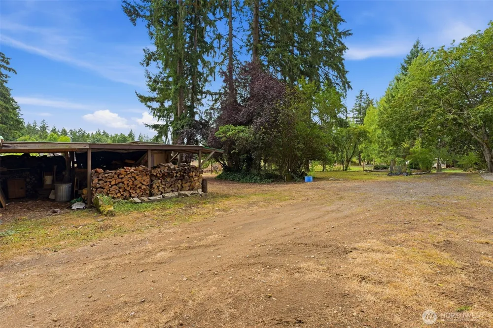 35505 37th Avenue S Roy, WA 98580