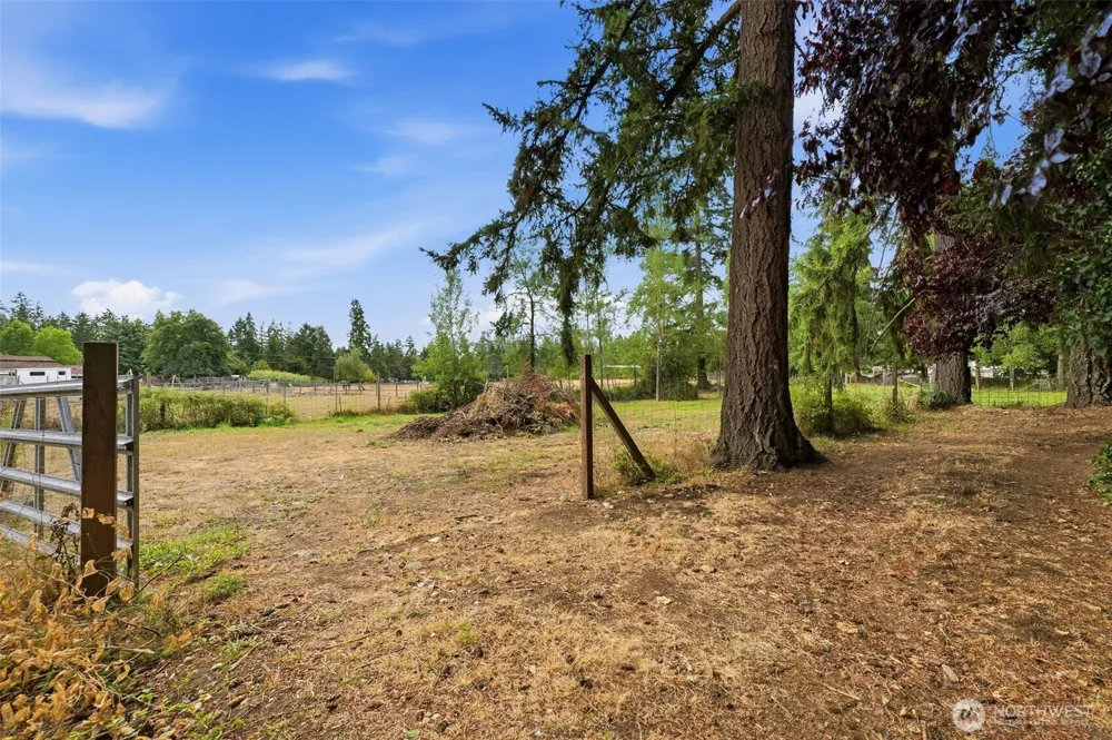 35505 37th Avenue S Roy, WA 98580