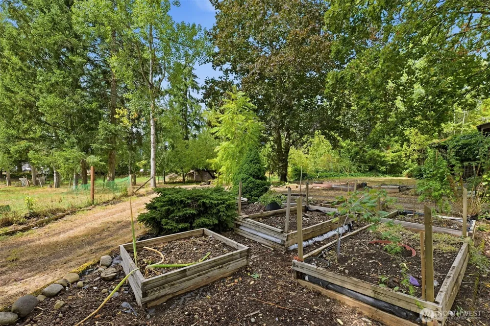 35505 37th Avenue S Roy, WA 98580