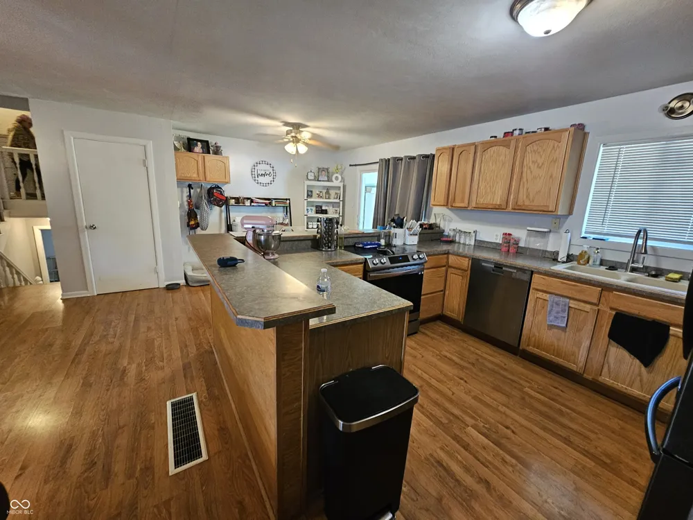 6302 W Loretta Drive Indianapolis, IN 46221