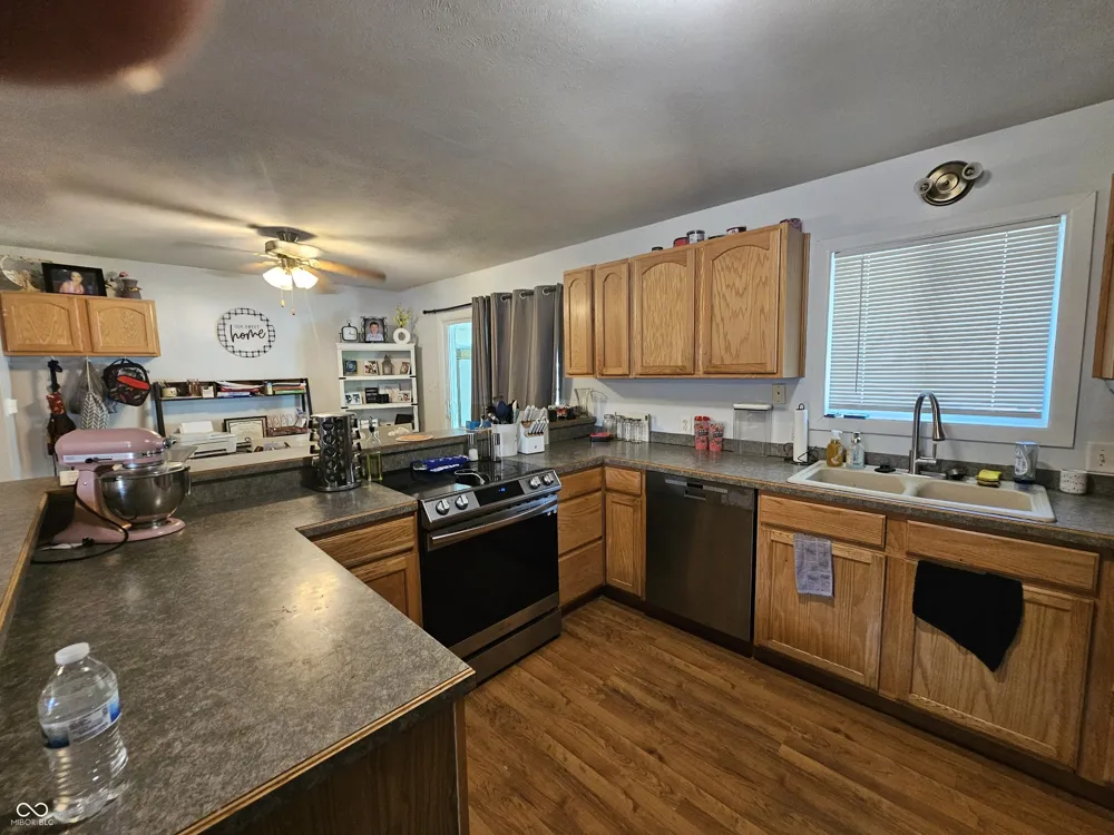 6302 W Loretta Drive Indianapolis, IN 46221