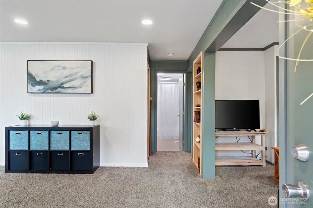 713 Hull Avenue Port Orchard, WA 98366