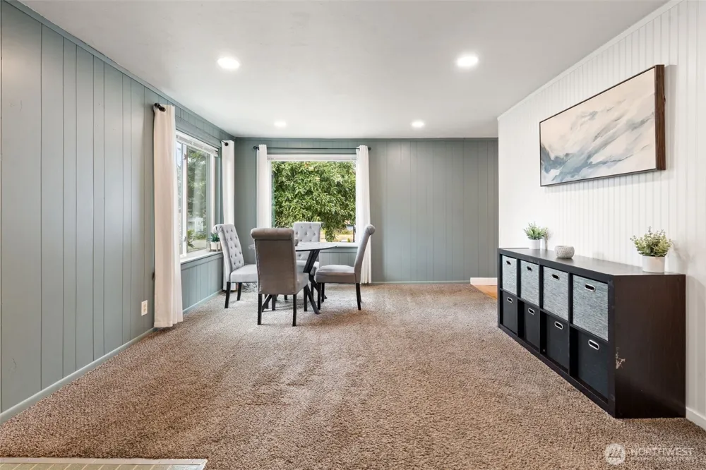 713 Hull Avenue Port Orchard, WA 98366
