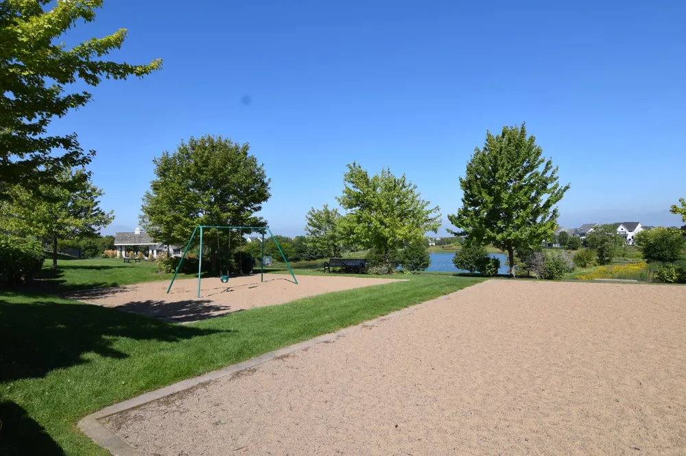16671 Diamonte Path Lakeville, MN 55044
