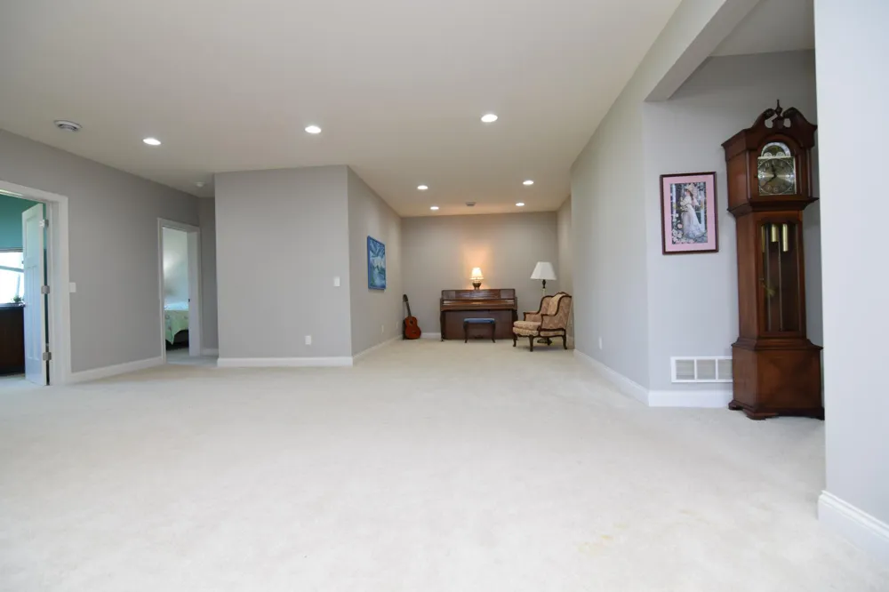 16671 Diamonte Path Lakeville, MN 55044
