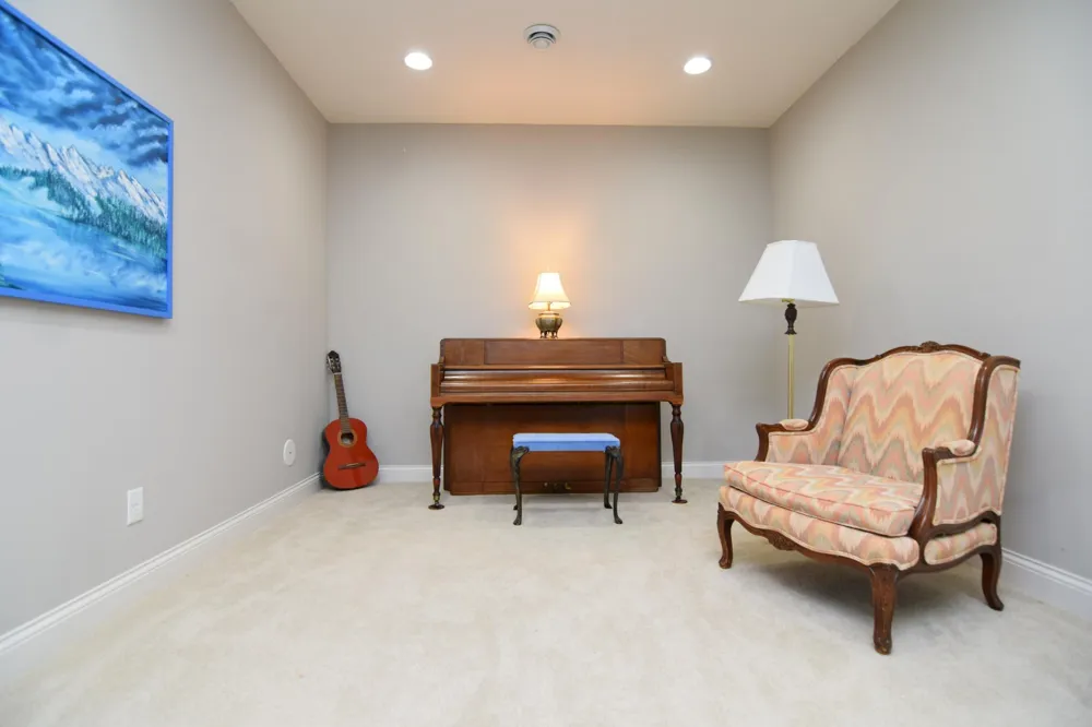 16671 Diamonte Path Lakeville, MN 55044